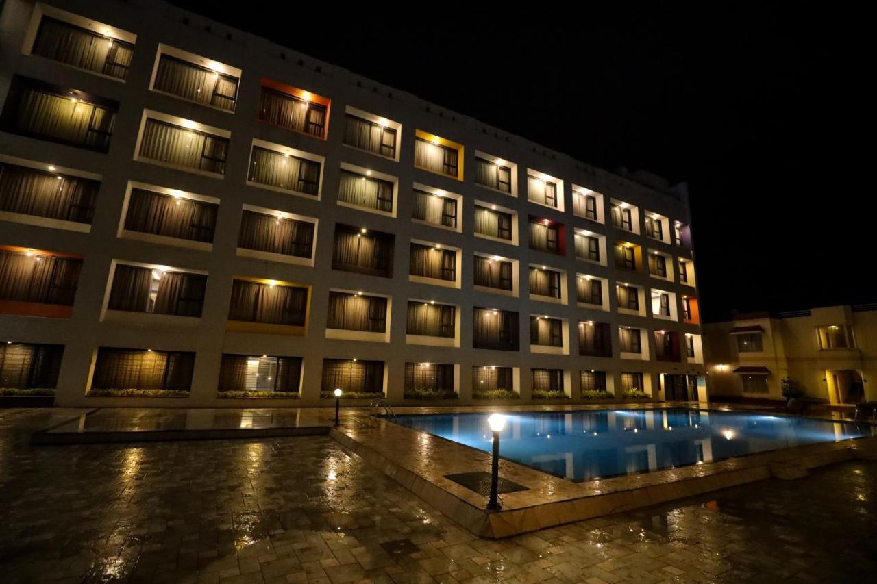 Hotel Atithi, Aurangabad Exterior photo